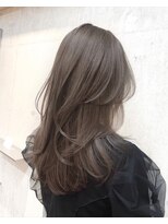 サイン 表参道(SIGN)&nbsp;イヤリングカラーマッシュウルフツヤ髪スタイルブルージュ