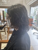 リボーン ビューティー リゾート 松戸店(re-born Beauty Resort) カルマパーマウルフアッシュブラックベリーショート