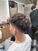 ロワジール 松戸店(Loisirs) スキンフェード×ツイスパ×ホワイトメッシュ