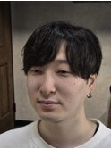 癖毛を活かしたツーブロックマッシュ