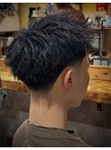 ピンパーマ　スパイキーショート　メンズ　短髪