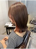 インナーオレンジが映える、抜け感ミディアム外ハネボブ
