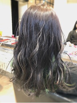 アトリウム (ATRIUM beauty life) 【西野】エメラルドインナーカラー