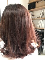 チルハウス(Chill-hus) 10代20代30代大人可愛い暖色カラーくびれ巻きくせ毛風ミディ