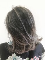 ルアーナ(LUANA)&nbsp;デザインが綺麗なバレイヤージュカラー☆