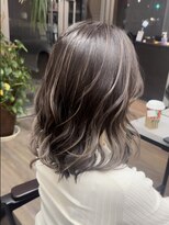 ヴィフ 大船(VIF)&nbsp;ハイライトカラー/フェミニン/イメチェンヘア/ダークアッシュ/