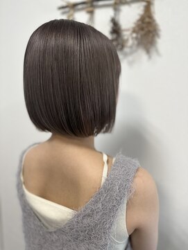 ジウ 上通り(JIU) 20代30代小顔ゆるふわショートグレージュ