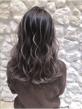 モアナバイヘッドライト 小田原店(Moana by HEADLIGHT) Moana【小田原】#ハイライト#コントラスト#巻き髪#ロングヘア