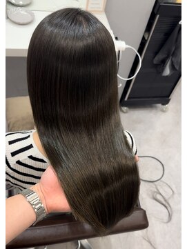 コア 梅田茶屋町店(Core) 髪質改善　艶髪　酸性縮毛矯正　梅田