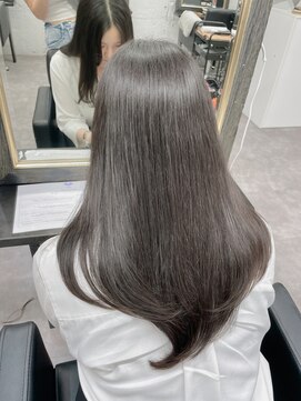 リラ(LILAC) Aujua髪質改善トリートメント＋レイヤーカット