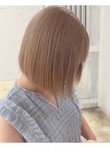 ホワイトベージュ