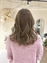 クーナバイトマト 横浜(Cuna by TOMTO)&nbsp;【AYUKA】アッシュベージュ_透明感カラー_ロングヘア