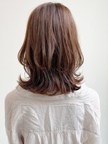 トゥーナ 表参道(tona) ミディアムレイヤー、外ハネボブ、グレージュ、脱白髪染め☆