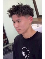 ケーエムシーセントラルルーツ(KMC Central Roots) フェード&カット&ツイストパーマ+眉カット