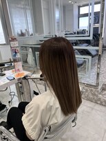 ニューヨークニューヨーク 松井山手店(NYNY) 寒色系ベージュ