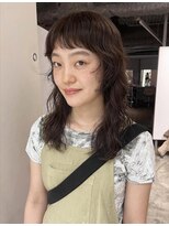ナヌーク シブヤ(nanuk shibuya)&nbsp;前回のパーマを活かしてカット、お顔まわりで雰囲気を変えて