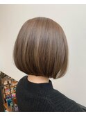 つるんとボブにハイライトカラー