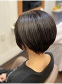 ショートボブ