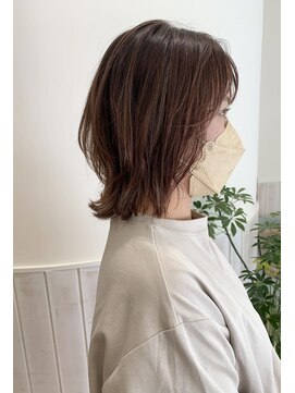 ネオリーブソラ 相模大野店(Neolive sola) ミディアムボブレイヤー/外はね/くすみピンク