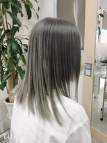 ヘアーメイク ハート(hair make HEART) シルバー　×  グレー　☆