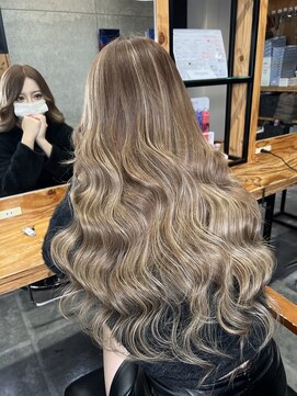 ラピス 名古屋本店(Lapis) brown×beige