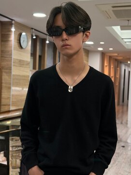 ジゼル(gisele) センターパートニュアンスパーマ