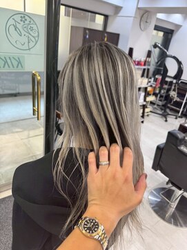 アイズ 本厚木(AIZU) シャドウルーツ