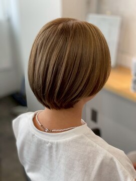 サイ(sai) ベージュ　マッシュショート