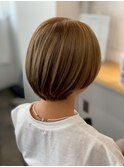 ベージュ マッシュショート