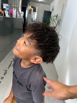 メンズサロン キング 枚方店(Men’s salon K!ng) 波巻きツイストスパイラルパーマ/フェザーパーマ/眉毛/メンズ