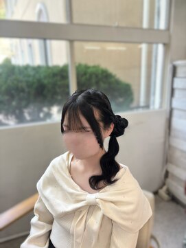 ヘアー アレス(hair ales) サイドお団子ローポニー