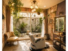 サロンドクロエ(Salon de Chloe)の雰囲気（プライベートガーデン付き完全個室のVIPルームで至福の時間を。）