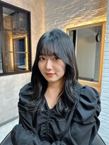ウィローズ(WILLOW'S)&nbsp;暗髪×顔まわりレイヤーの韓国風くびれロング