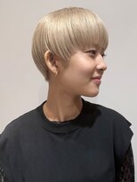 ピークアブー 銀座中央通り(PEEK-A-BOO)&nbsp;透明感ミルクティーベージュ×マッシュショート