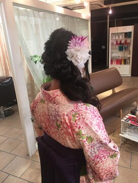 ネオリーブクレア 綱島店(Neolive Krea) 卒業式ヘアセット 首元すっきりダウンスタイル☆