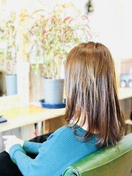 ハグ ヘアーサロン(HUG hair salon) ナチュラルストレートカール