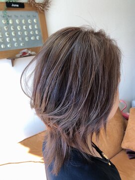 エルフゥ(Elle fou) ウルフレイヤー たっぷりハイライト