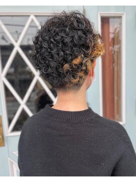 ランダーブルー(LANDER BLUE) くるくるパーマ/くりくりパーマ/パーマショート/ベリーショート