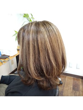 ヘアーアンドスパ ベアーズ 2 ミディアムハイライトカラー