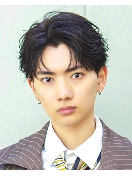 オーシャントーキョー 渋谷神南(OCEAN TOKYO) 韓国ヘアカルマパーマカルマバングセンターパート黒髪ウルフ