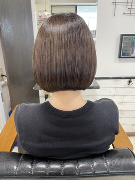 ヌーベルバレ(Nouvelle Vallee) ボブ/ミニボブ/ブラウンカラー/グレージュカラー