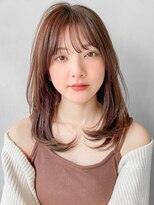 レイヤーカットワンカールセミディくびれヘアくせ毛風カール