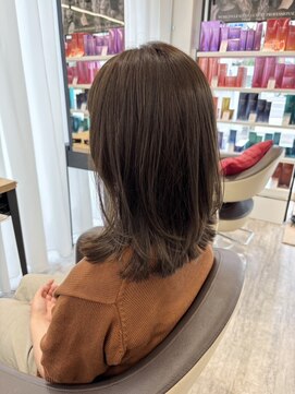 ウイ バイ ファースト 北四番丁店(u'i by first) オリーブグレージュ×くびれミディアム