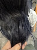 ダークブルー