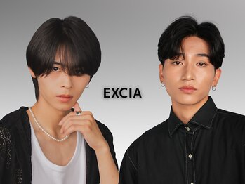 エクシア 西梅田店(EXCIA)の写真/気取らないのに、圧倒的にカッコいい。トレンドの束感×再現性で、私服がもっと映えるスタイルへ。