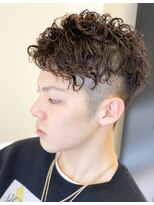 ブランコトレスメモリアル(BLANCO tres メモリアル)&nbsp;スタイリッシュパーマ