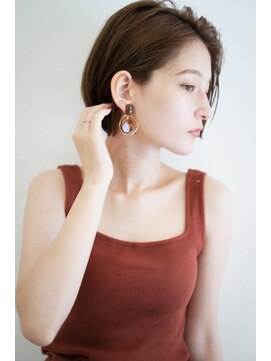 イーズ(e's) 耳かけBOBですっきりコンパクト