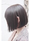 切りっぱなしボブ×グレージュ