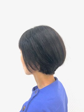 クオリス 上福岡店(QUALIS) ひし形/前下がり/小顔/グラボブ/30代40代50代/黒髪/丸み