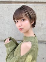 サンカク(SANKA KU)&nbsp;王道流し前髪/丸みショート/オリーブグレージュ